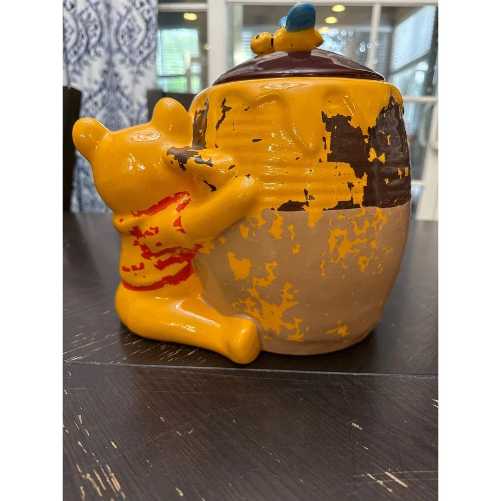 Vintage Disney Winnie the Pooh Hunny Pot Ceramic Cookie Jar Bee Lid 8.5 Inch